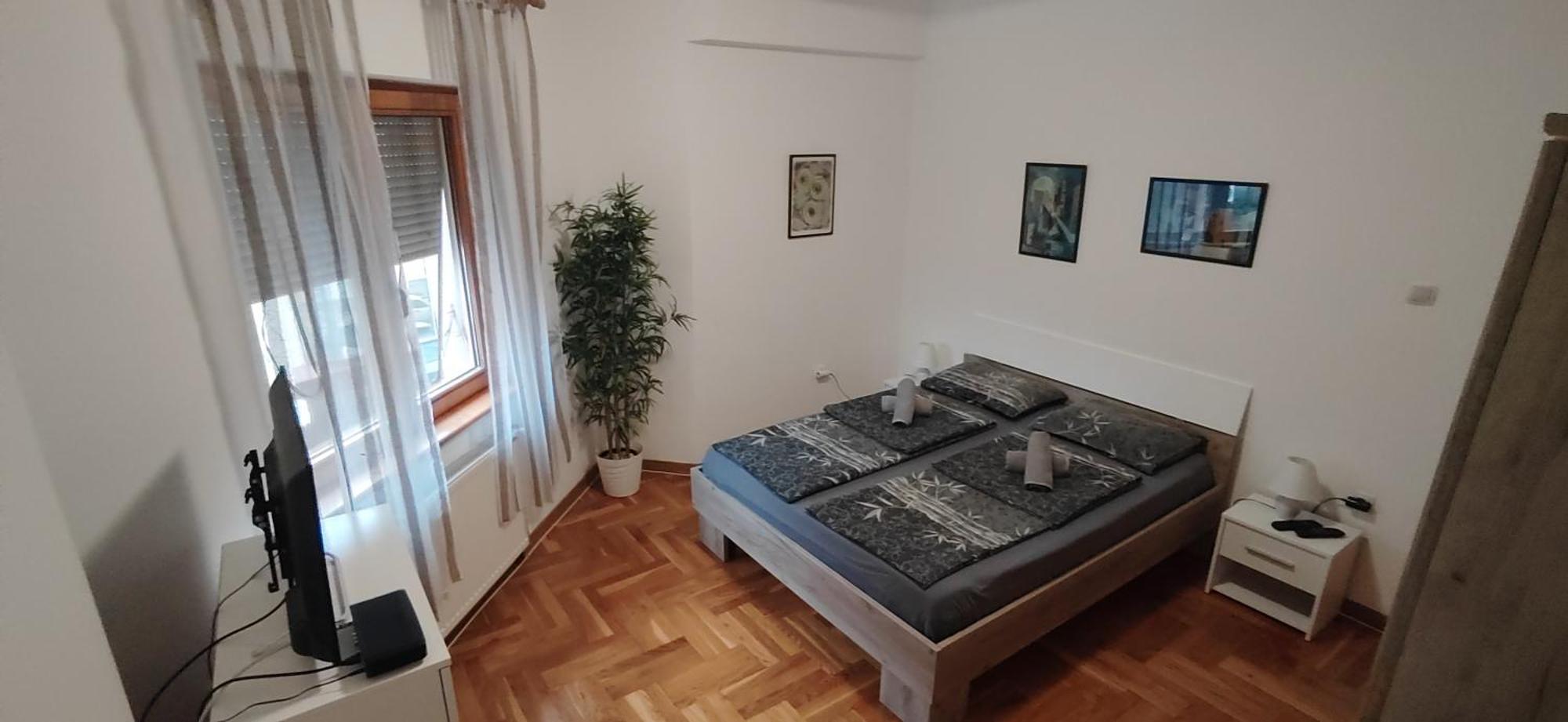 Paris 2 Night Private Parking Apartment Ni